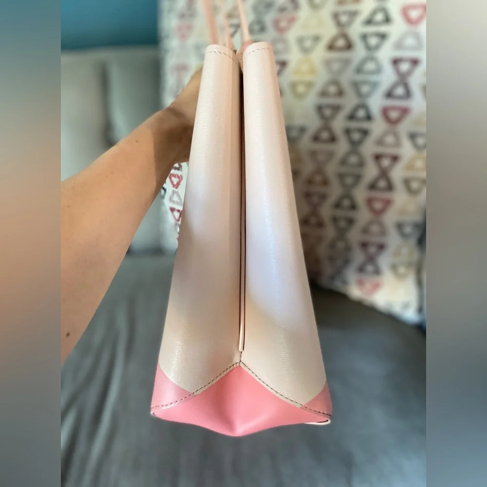 Disney Kate Spade New York Minnie Mouse Clarabelle Cow Daisy Duck Tote Bag Purse - Picture 5 of 12